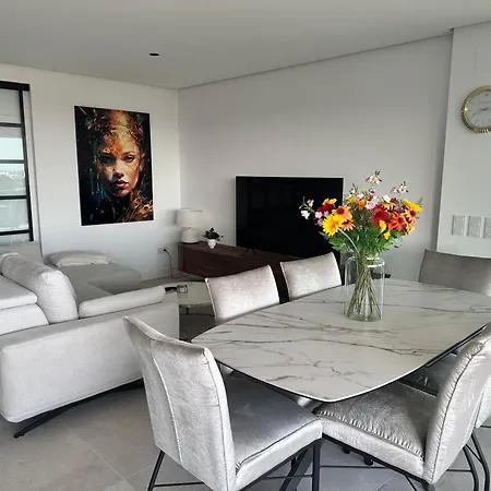 Mirador Hills Liberdada The View